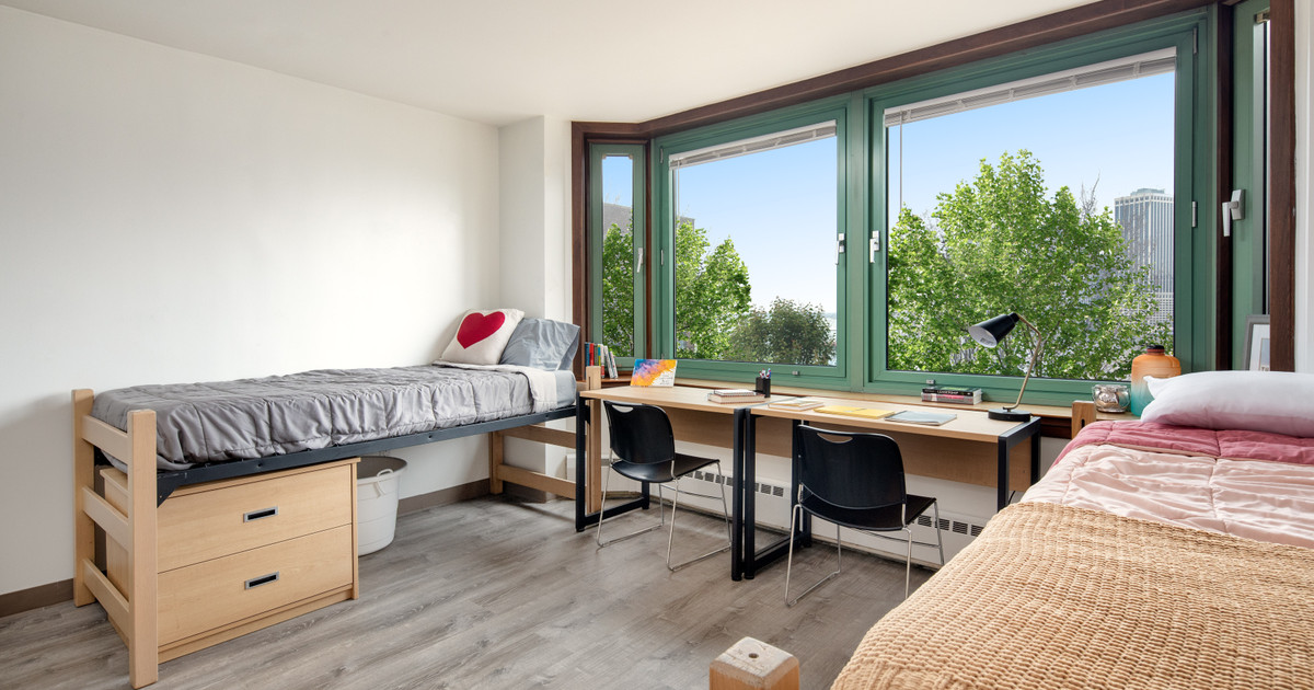 How to Change the Country of Residence on Studio