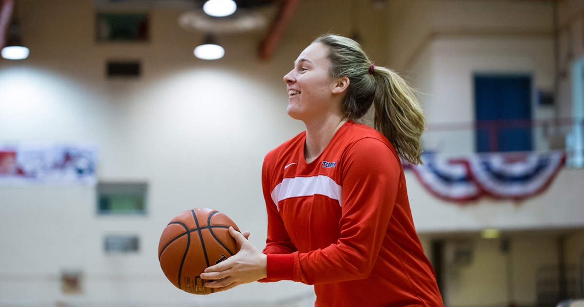 Sophomore Guard Named to Academic AllDistrict… St. Francis College